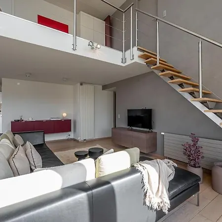 Sir William, Duplex קנוקה-הייסט